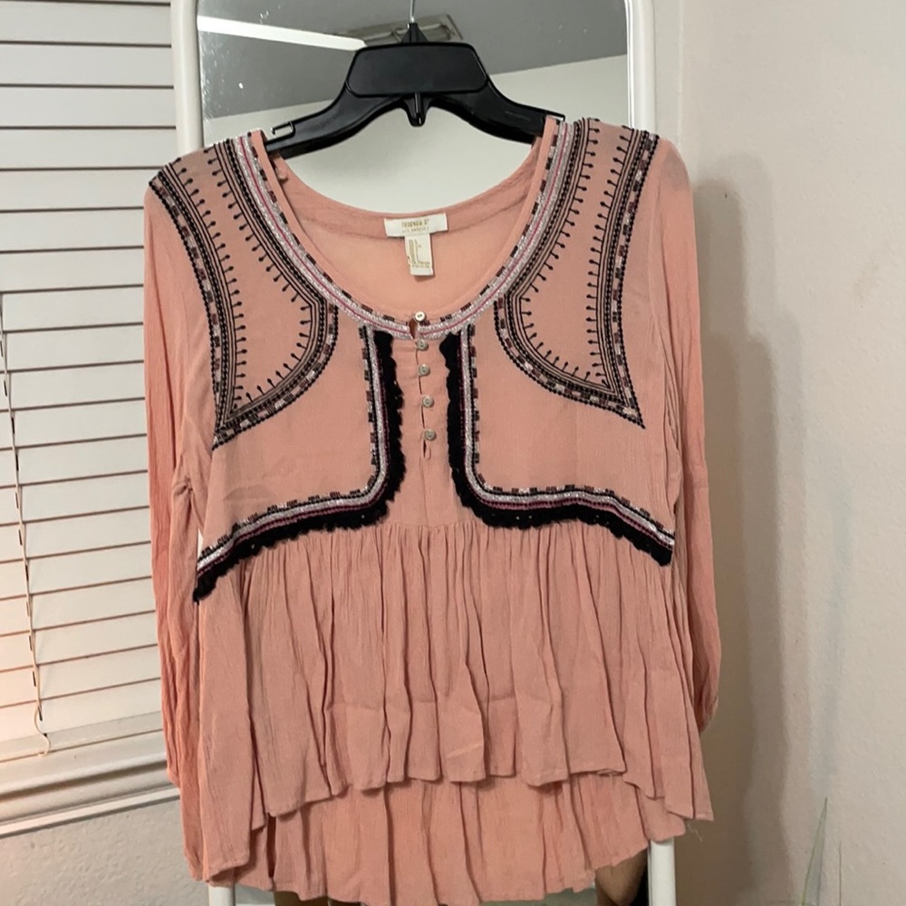Women’s forever 21 shirt!